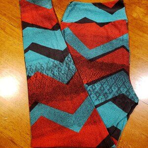 LulaRoe Patterned Leggings szXL (tall and Curvy)